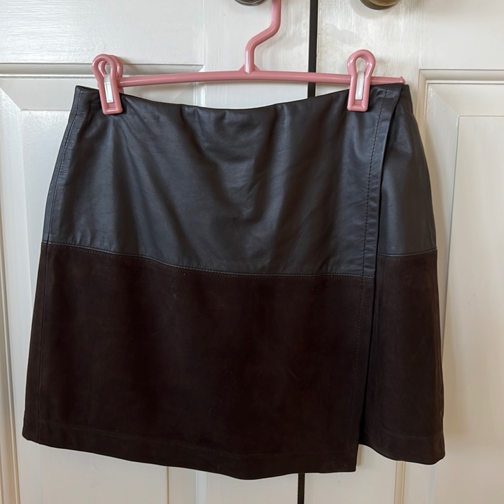 Alice & Olivia Brown leather & suede mini skirt Size 0